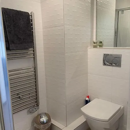 Fully Equipped Beachfront In The Heart Of The Center Bd Leclerc *