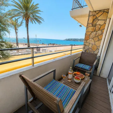 Apartamento Fully Equipped Beachfront In The Heart Of The Center Bd Leclerc Antibes