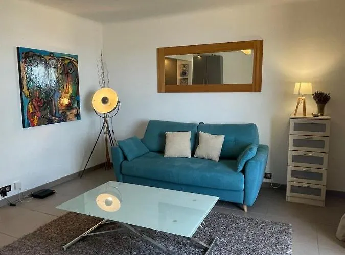 Fully Equipped Beachfront In The Heart Of The Center Bd Leclerc Apartment