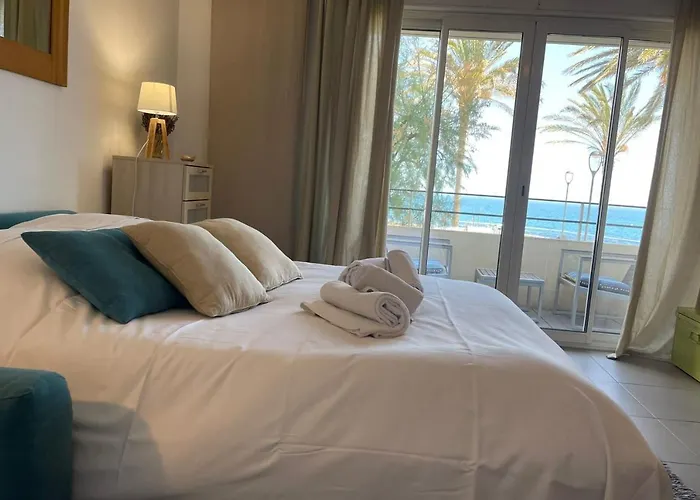 Fully Equipped Beachfront In The Heart Of The Center Bd Leclerc Apartment